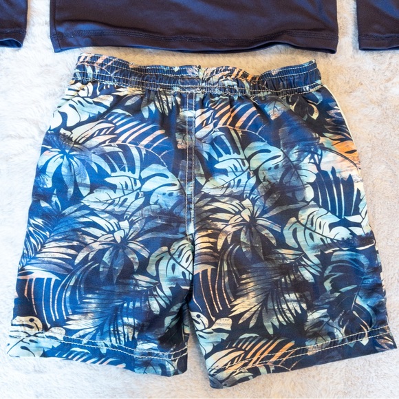 Tommy Bahama Cat & Jack Swim Trunks Swimsuit Rash Guard Tropical Navy Blue 4T - Picture 7 of 9